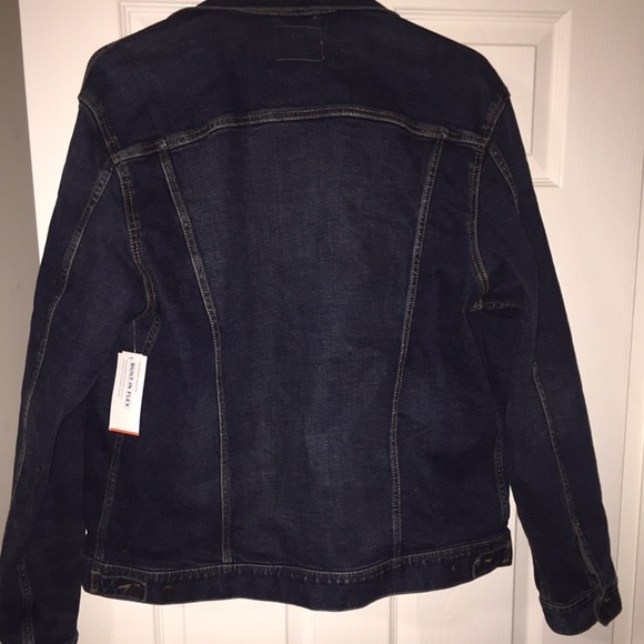 Jean jacket Brand new never warn tags still on - Picture 5 of 10